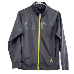 Jordan big Kids Gray Jacket Sz L 12/13 years